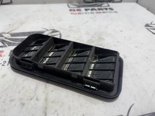 Решетка вентиляционная задняя правая Tiguan 2020 2.0