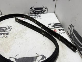 Уплотнитель кузова правый Tiguan 2020 2.0