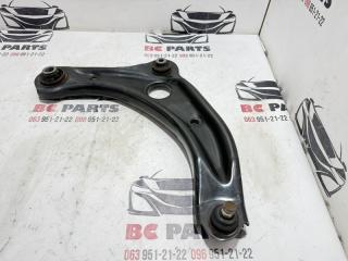 Рычаг подвески нижний передний правый Kicks 2021 1.6