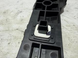 Направляющая бампера задняя правая Rogue 2021 T33 2.5