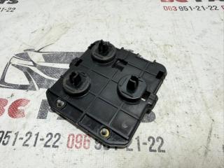 Кронштейн датчика слепой зоны задний правый Kicks 2021 1.6