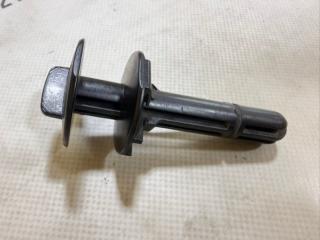 Крепление радиатора левое Nissan Kicks 1.6