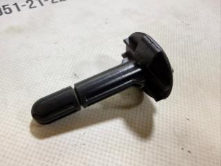 Крепление радиатора правое Nissan Kicks 1.6