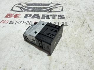 USB разъем Nissan Kicks 1.6