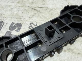 Направляющая бампера задняя правая Rogue 2021 T33 2.5