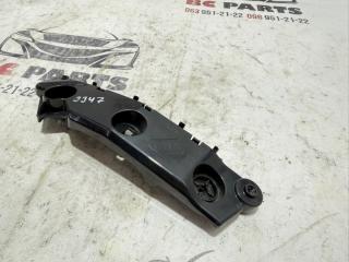 Направляющая бампера передняя левая Rogue 2021 T33 2.5