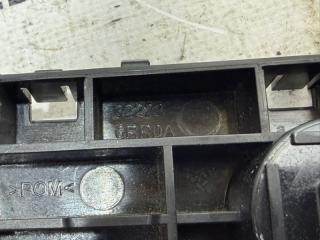 Направляющая бампера передняя левая Rogue 2021 T33 2.5