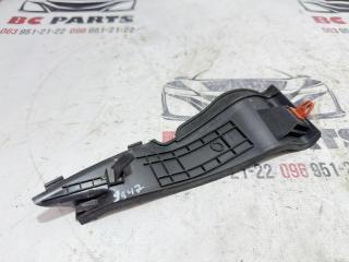 Уголок жабо правый Rogue 2021 T33 2.5