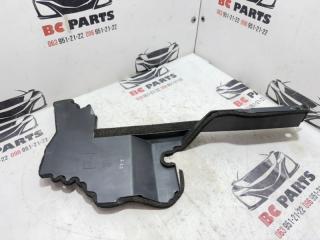 Дефлектор радиатора левый Nissan Rogue 2021 Б/У Дефлектор радиатора левый Nissan Rogue 2021