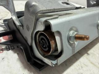 Подушка безопасности в колени передняя левая Rogue 2021 T33 2.5