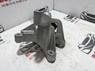 Подушка двигателя правая Nissan Rogue T33 1.5