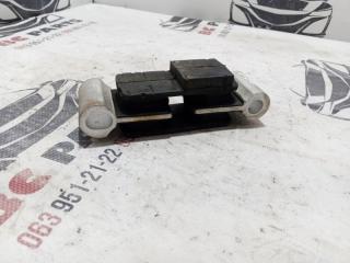 Подушка двигателя задняя левая Nissan Rogue 2022 Б/У Подушка двигателя задняя левая Nissan Rogue 2022