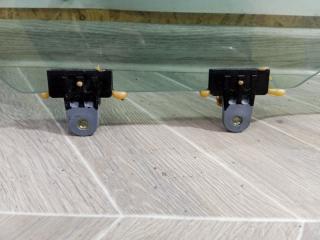 Стекло двери переднее правое Nissan Rogue T33 2.5