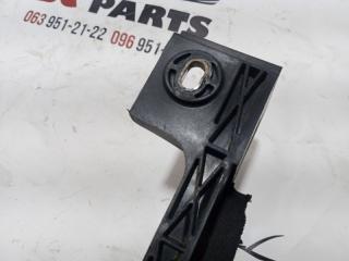 Крепление радиатора Rogue 2021 T33 2.5