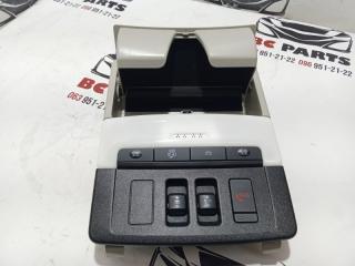 Плафон подсветки салона Nissan Rogue T33 1.5