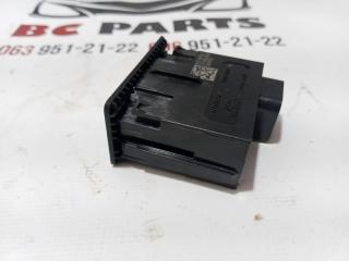 USB разъем Rogue 2021 T33 2.5