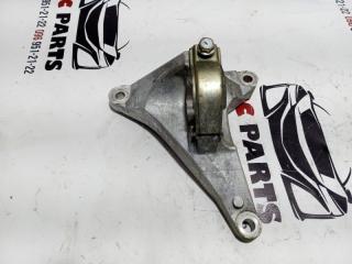 Кронштейн полуоси передний правый Nissan Rogue T33 2.5