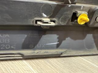 Накладка двери передняя правая Kicks 2021 1.6