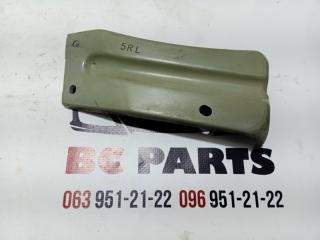 Крепление бампера заднее левое Nissan Kicks 2021 Б/У Крепление бампера заднее левое Nissan Kicks 2021