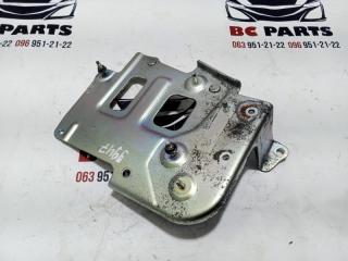 Кронштейн Nissan Rogue T33 2.5