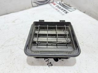 Решетка вентиляционная задняя правая Kia Sportage 2017 Б/У Решетка вентиляционная задняя правая Kia Sportage 2017