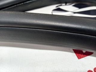 Уплотнительная резинка боковой двери передняя левая Nissan Kicks 1.6