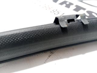 Уплотнительная резинка боковой двери задняя правая Nissan Kicks 1.6