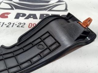 Уголок жабо правый Rogue 2021 T33 2.5