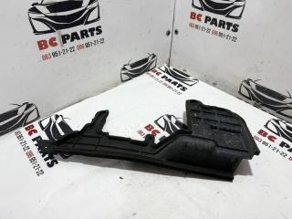 Дефлектор радиатора правый Rogue 2017 T32 QR25 2.5