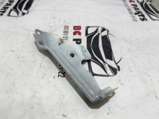 Кронштейн крыла передний правый Rogue 2017 T32 QR25 2.5