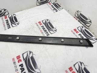 Накладка двери передняя правая Rogue 2017 T32 QR25 2.5