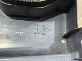 Дефлектор радиатора Rogue 2017 T32 QR25 2.5