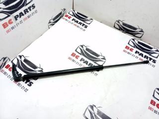 Амортизатор двери багажника правый Nissan Rogue 2017