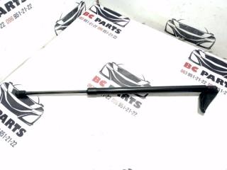 Амортизатор двери багажника правый Nissan Rogue 2021