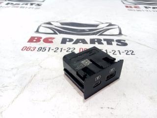 USB разъем Rogue 2020-2024 T33