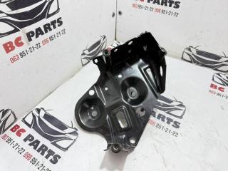 Подставка под аккумулятор Subaru Outback 2018