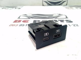 USB разъем Nissan Rogue 2021