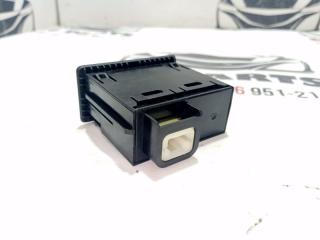 USB разъем Nissan Rogue T33 2.5