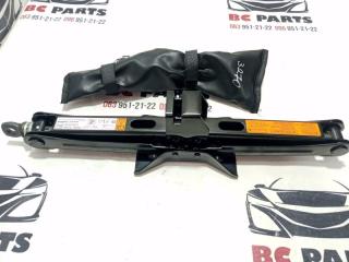 Набор инструментов Nissan Rogue 2021