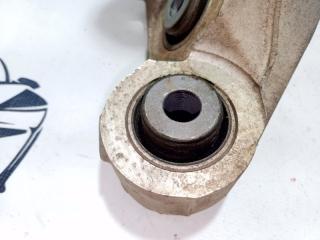 Цапфа задняя правая Rogue 2021 T33 2.5