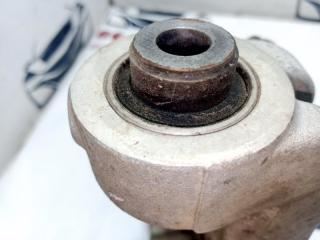 Цапфа задняя правая Rogue 2021 T33 2.5