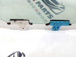 Стекло двери переднее правое Rogue 2021 T33 2.5