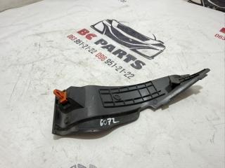 Уголок жабо правый Nissan Rogue T33 2.5