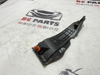 Уголок жабо правый Rogue 2021 T33 2.5