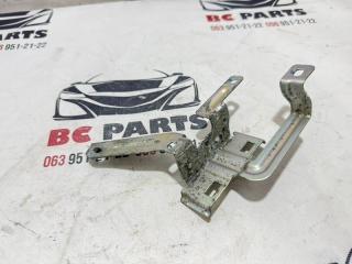 Кронштейн блока предохранителей Rogue 2021 T33 2.5