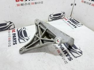 Кронштейн полуоси передний правый Rogue 2021 T33 2.5