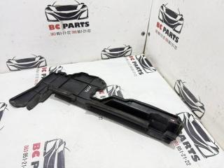 Дефлектор радиатора правый Nissan Rogue T33 2.5