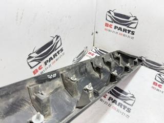 Накладка двери передняя левая Rogue 2021 T33 2.5