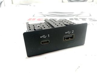 USB разъем Nissan Rogue 2021