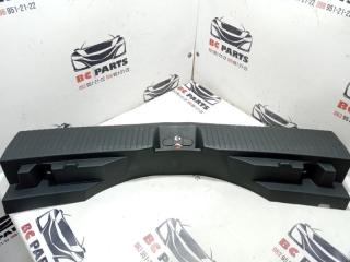 Накладка замка багажника Rogue 2021 T33 2.5